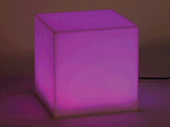 Cube Lumineux  Changement de Couleur Automatique 15 x 15 x 15 cm, cliquez pour agrandir 